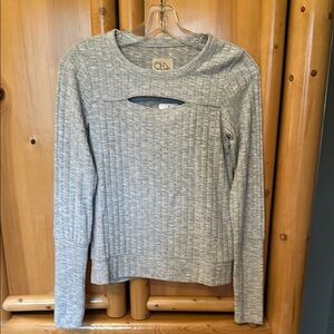 Evereve Chaser Ribbed  Gray Cut Out Blouse